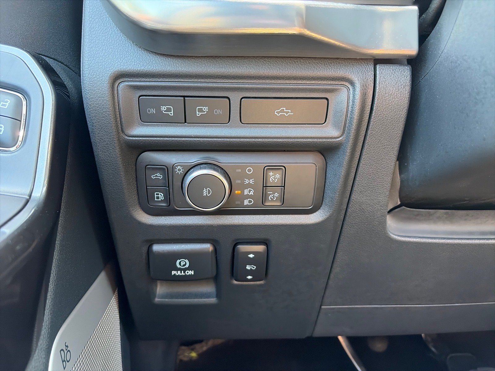 Used 2021 Ford F150 Lariat w/ Equipment Group 502A High AWD/4WD image 33