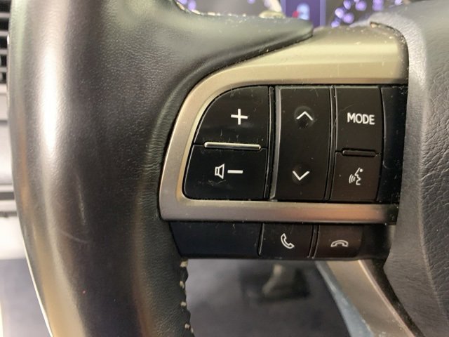 Used 2021 Lexus RX 350L Premium w/ Premium Package image 25