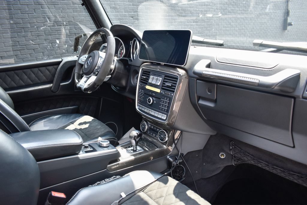 Used 2017 Mercedes-Benz G 550 Squared image 17