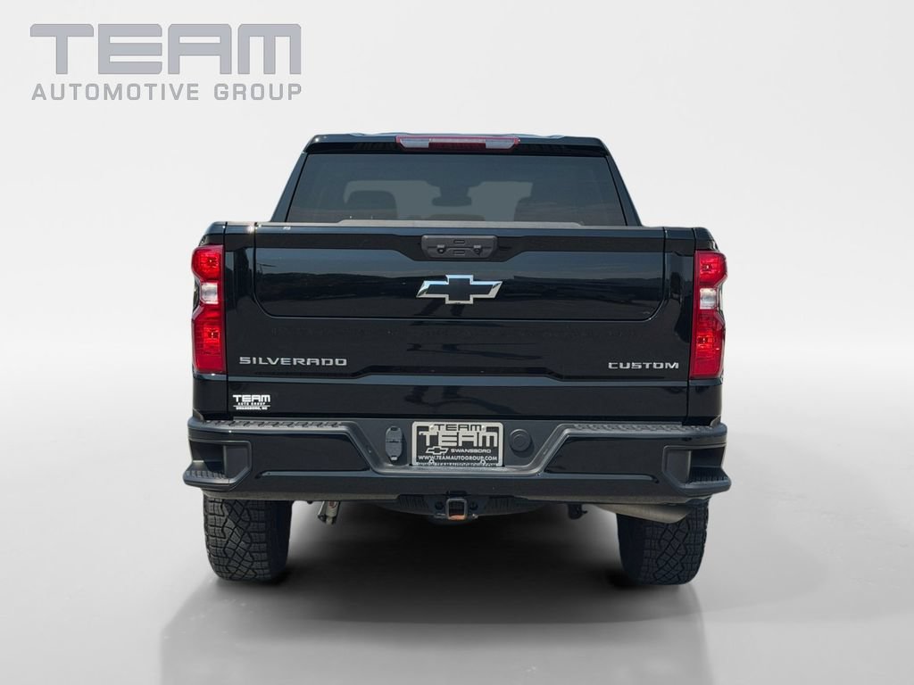 Used 2024 Chevrolet Silverado 1500 Custom Trail Boss AWD/4WD image 6