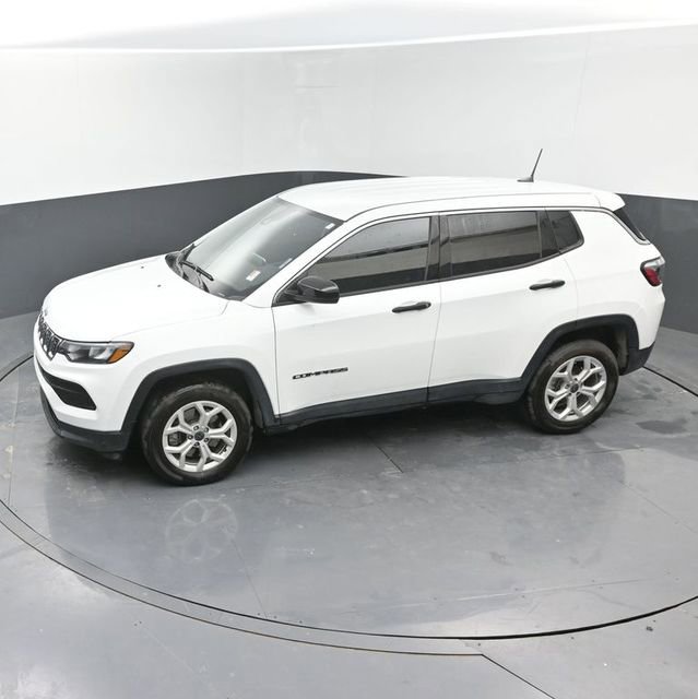Used 2025 Jeep Compass Sport AWD/4WD image 31