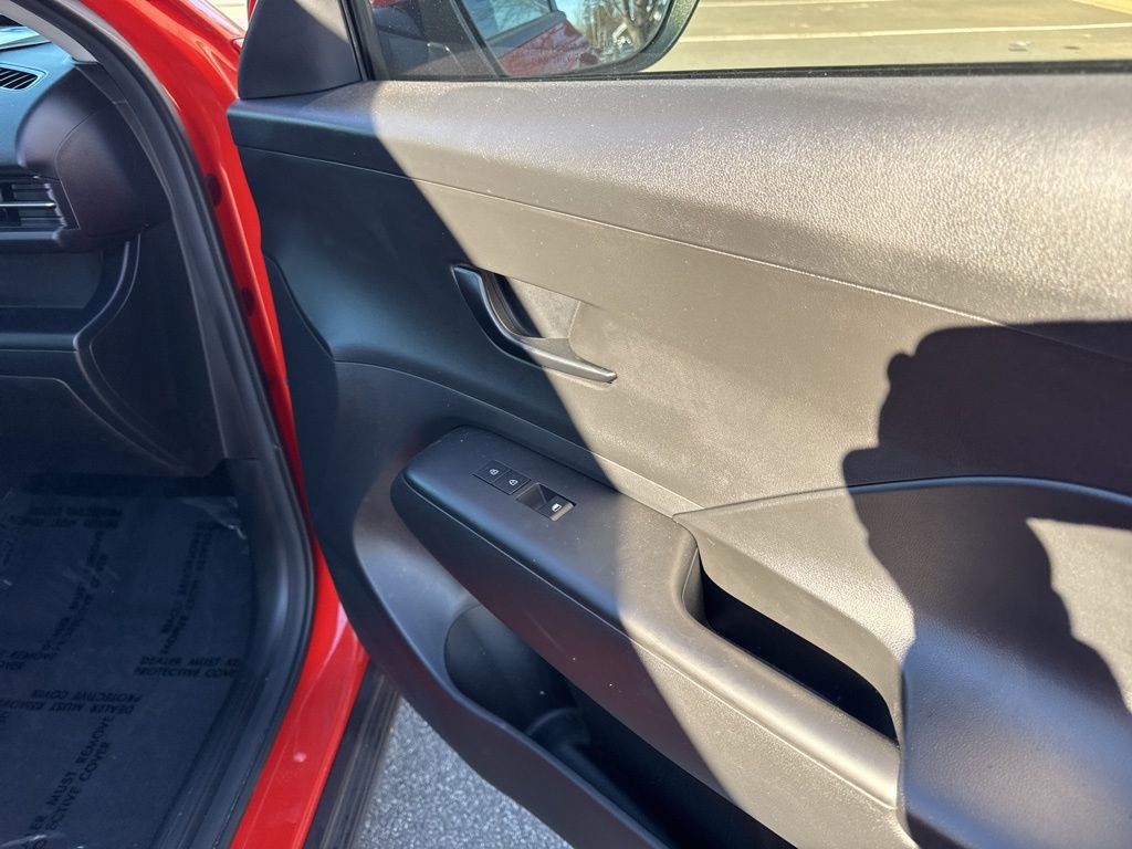 Used 2024 Hyundai Kona SEL image 16