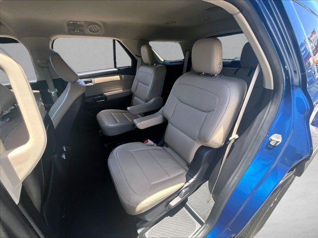 Used 2020 Ford Explorer XLT w/ Equipment Group 202A RWD image 26