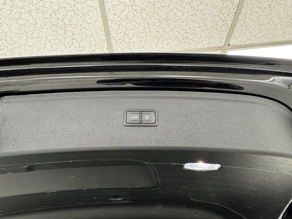 Used 2019 Audi Q5 2.0T Premium Plus w/ Premium Plus Package image 36