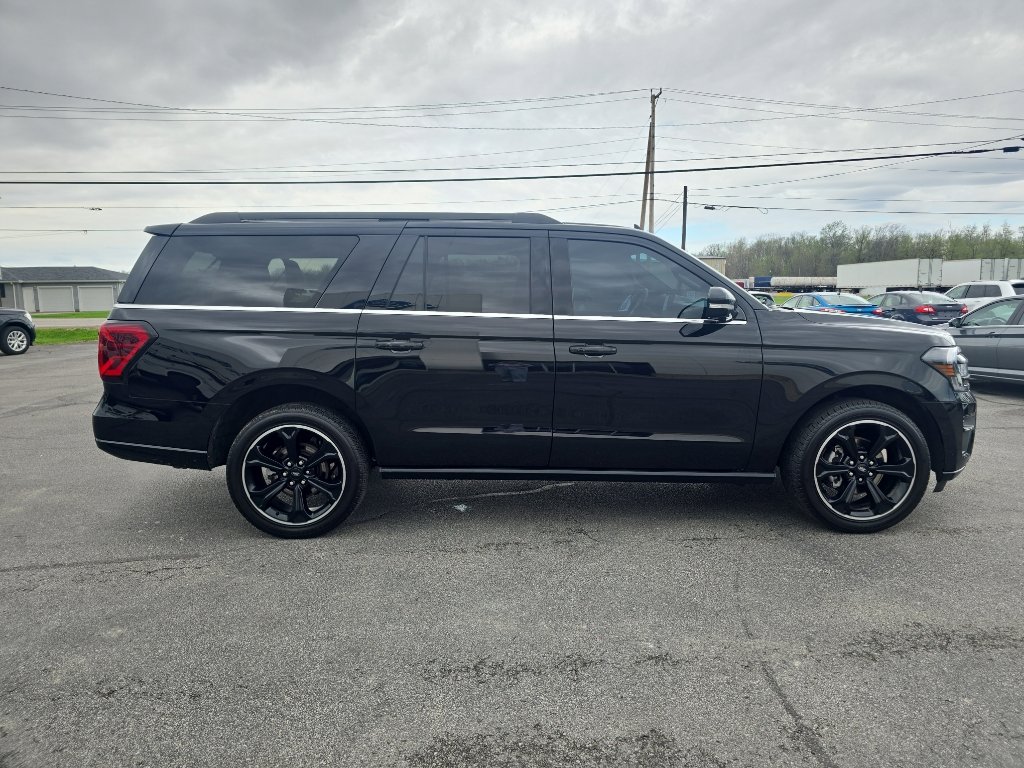 Used 2024 Ford Expedition Max Limited AWD/4WD image 5