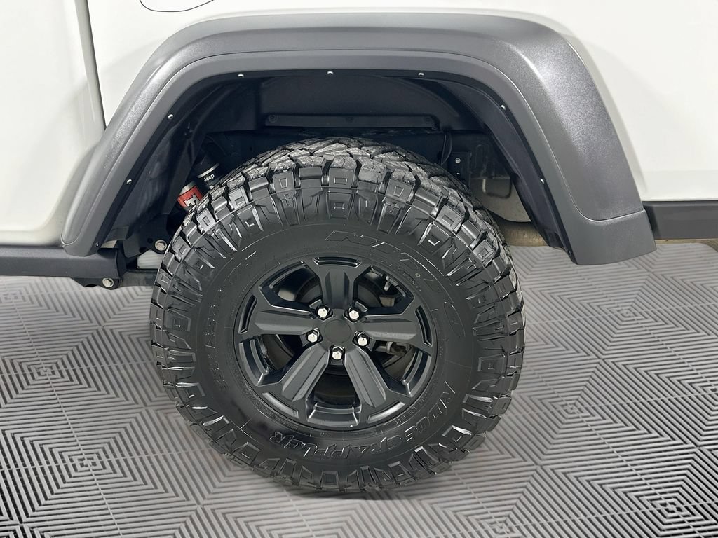 Certified 2023 Jeep Gladiator Mojave w/ LED Lighting Group AWD/4WD image 26