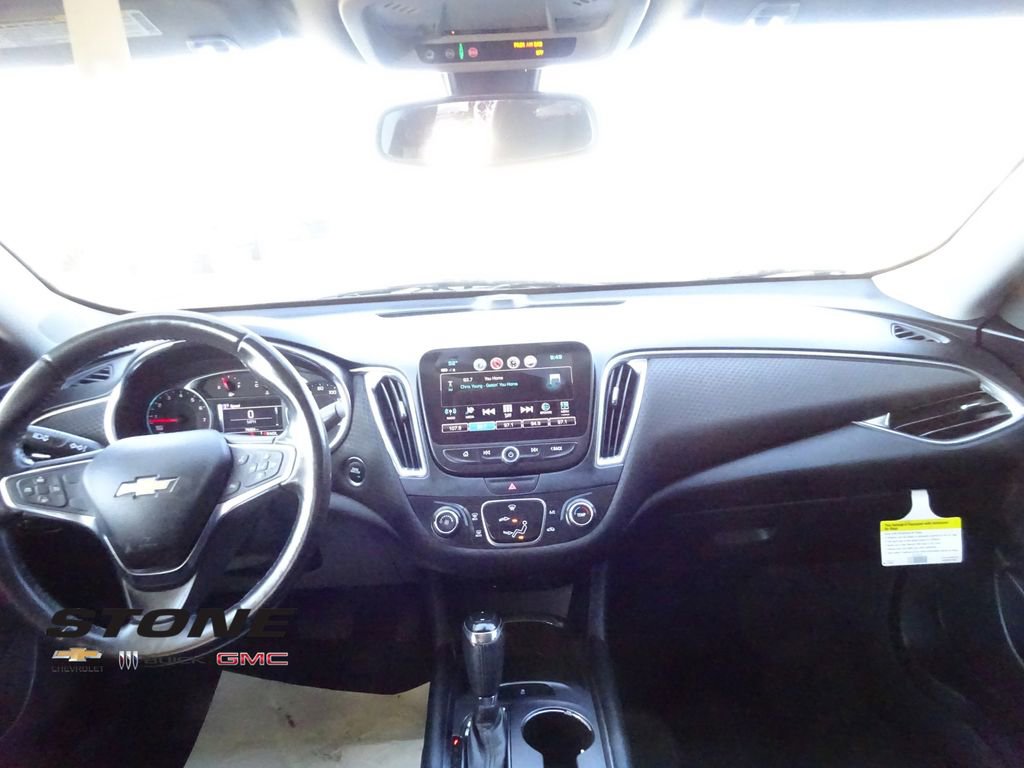Used 2018 Chevrolet Malibu LT image 23