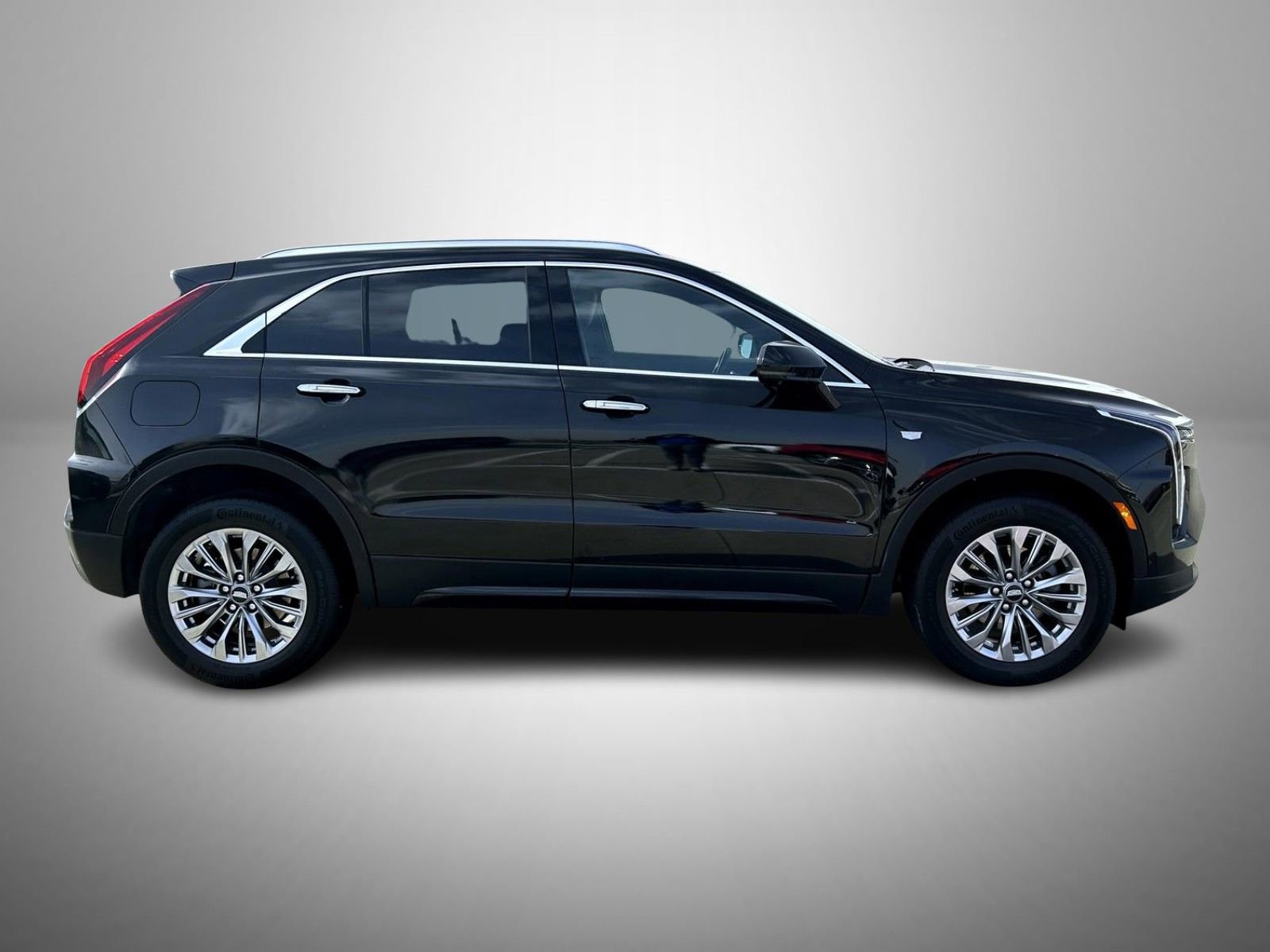 Used 2025 Cadillac XT4 Premium Luxury image 4