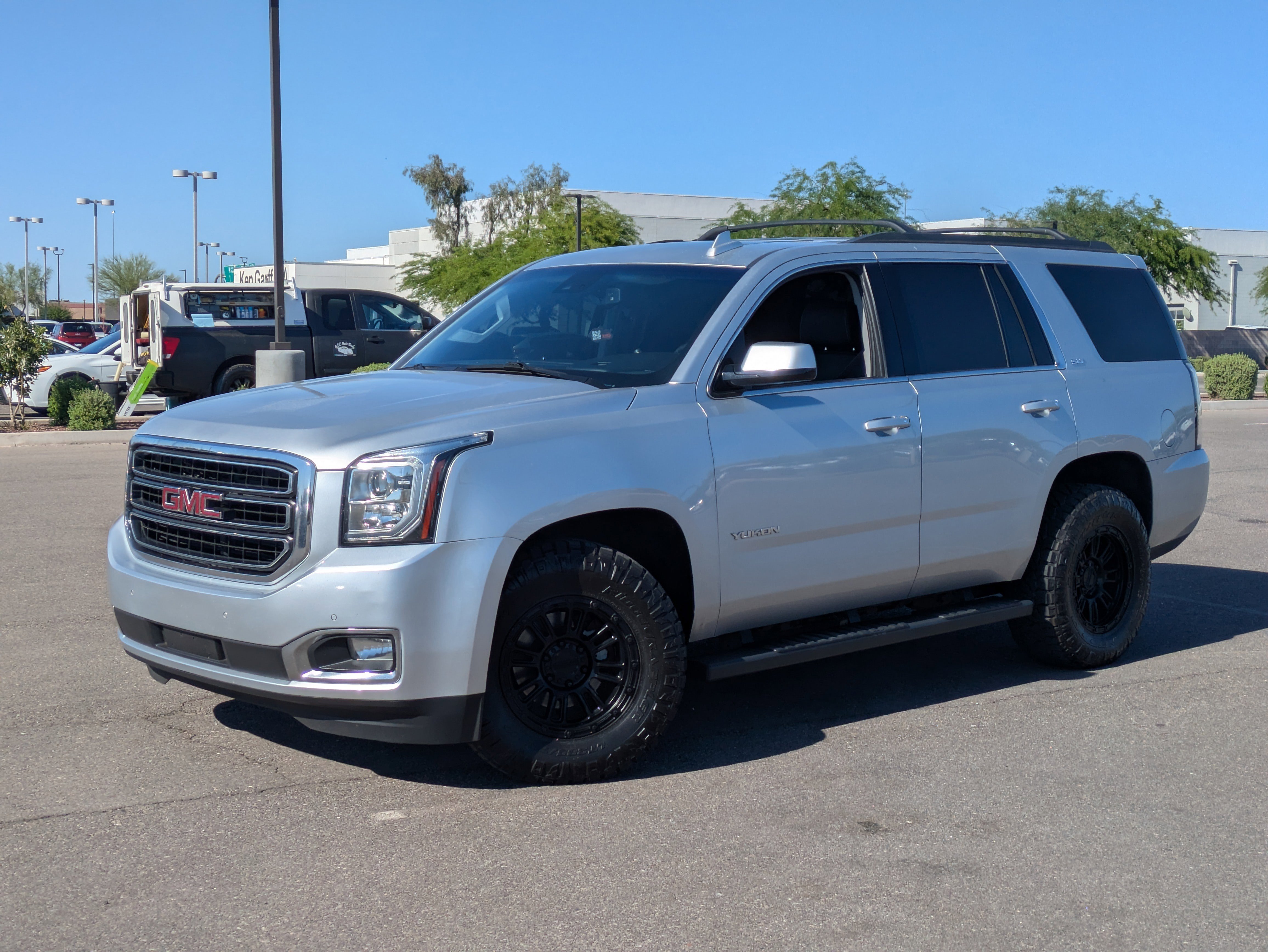 Used 2017 GMC Yukon SLT w/ Open Road Package image 34
