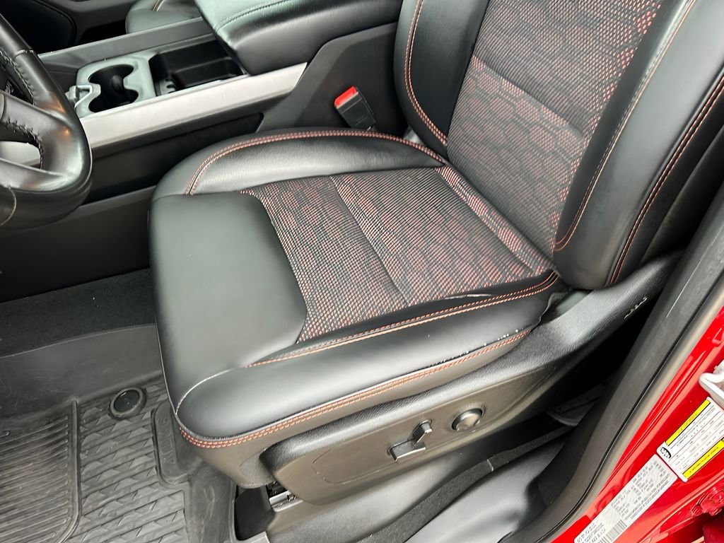 Used 2022 RAM 1500 Big Horn w/ Built-to-serve Edition image 11