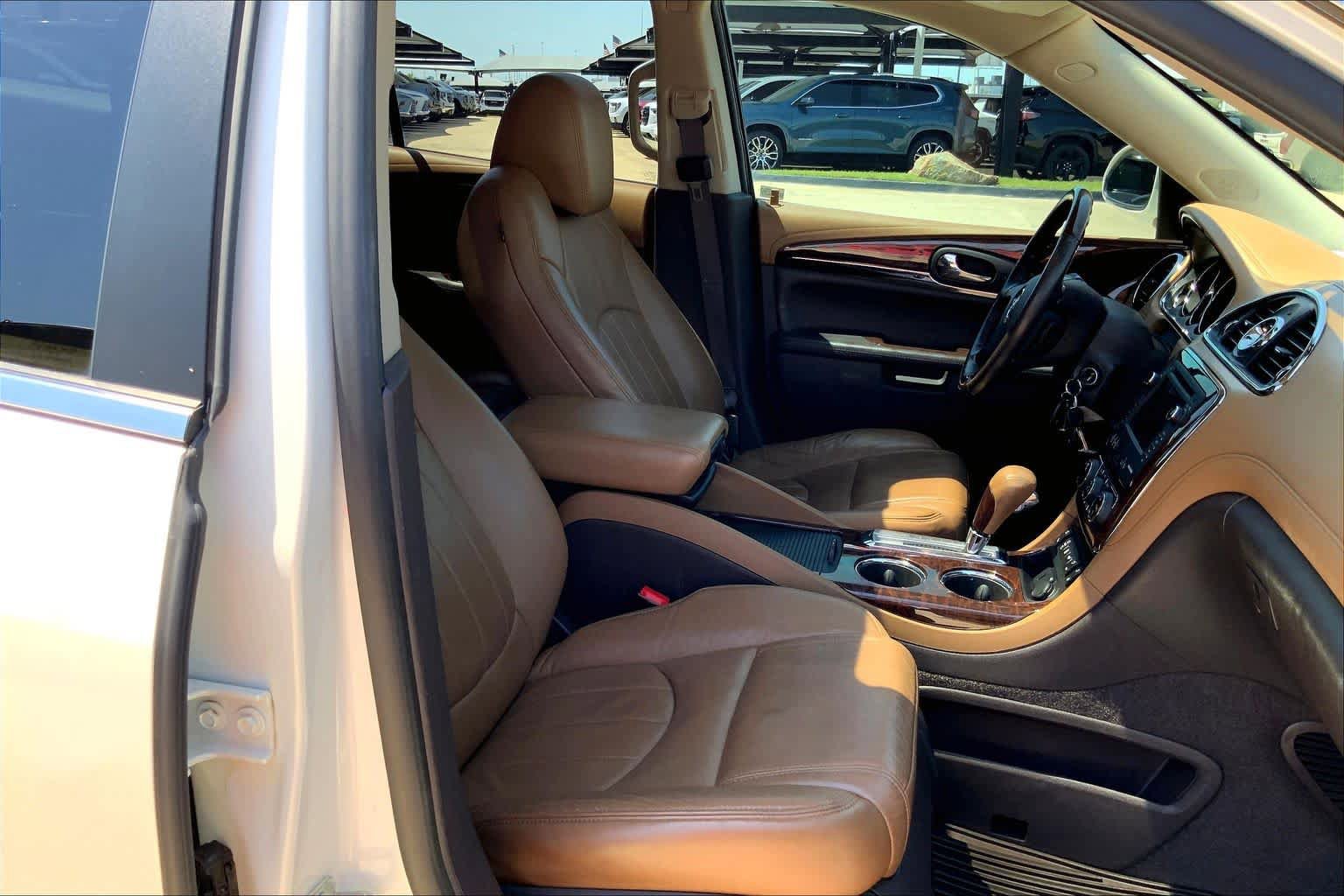 Used 2015 Buick Enclave Premium w/ Experience Buick Package FWD image 9