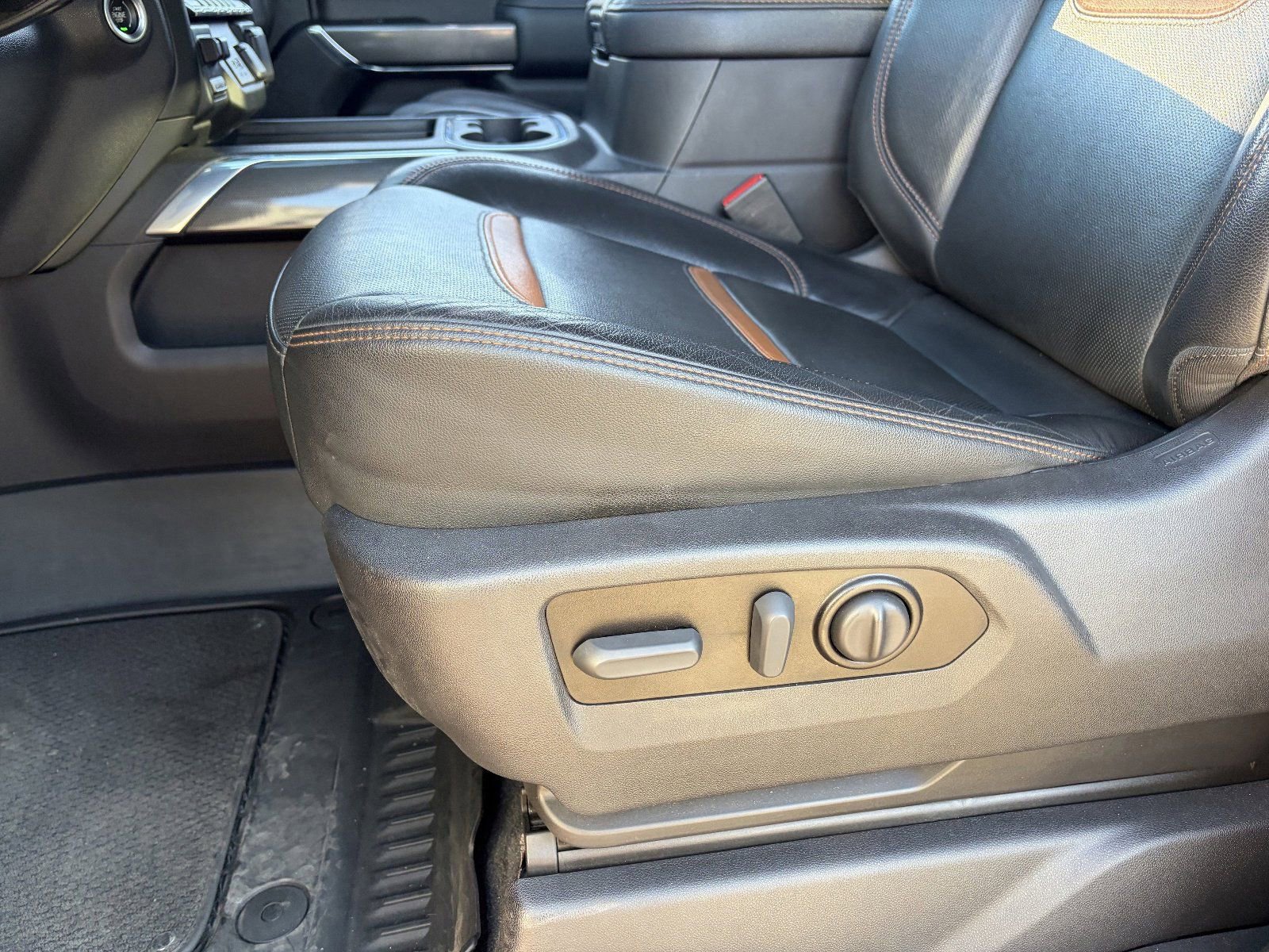 Certified 2022 GMC Sierra 1500 AT4 w/ AT4 Preferred Package AWD/4WD image 22