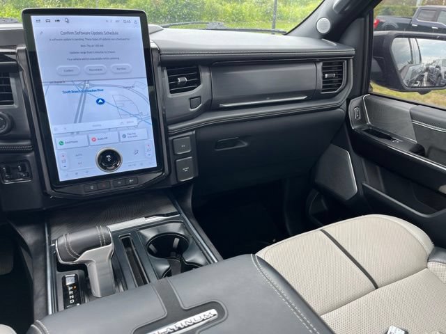 Used 2024 Ford F150 Lightning Platinum AWD/4WD image 19
