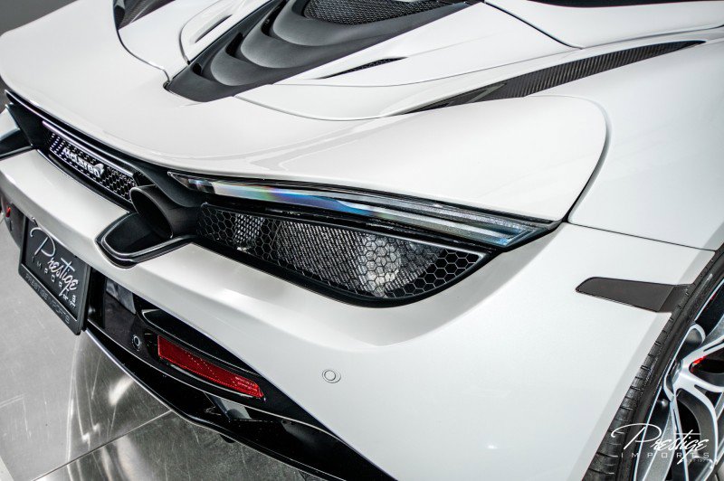 Used 2022 McLaren 720S Spider image 38