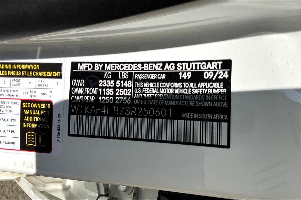 Used 2025 Mercedes-Benz C 300 4MATIC Sedan image 35