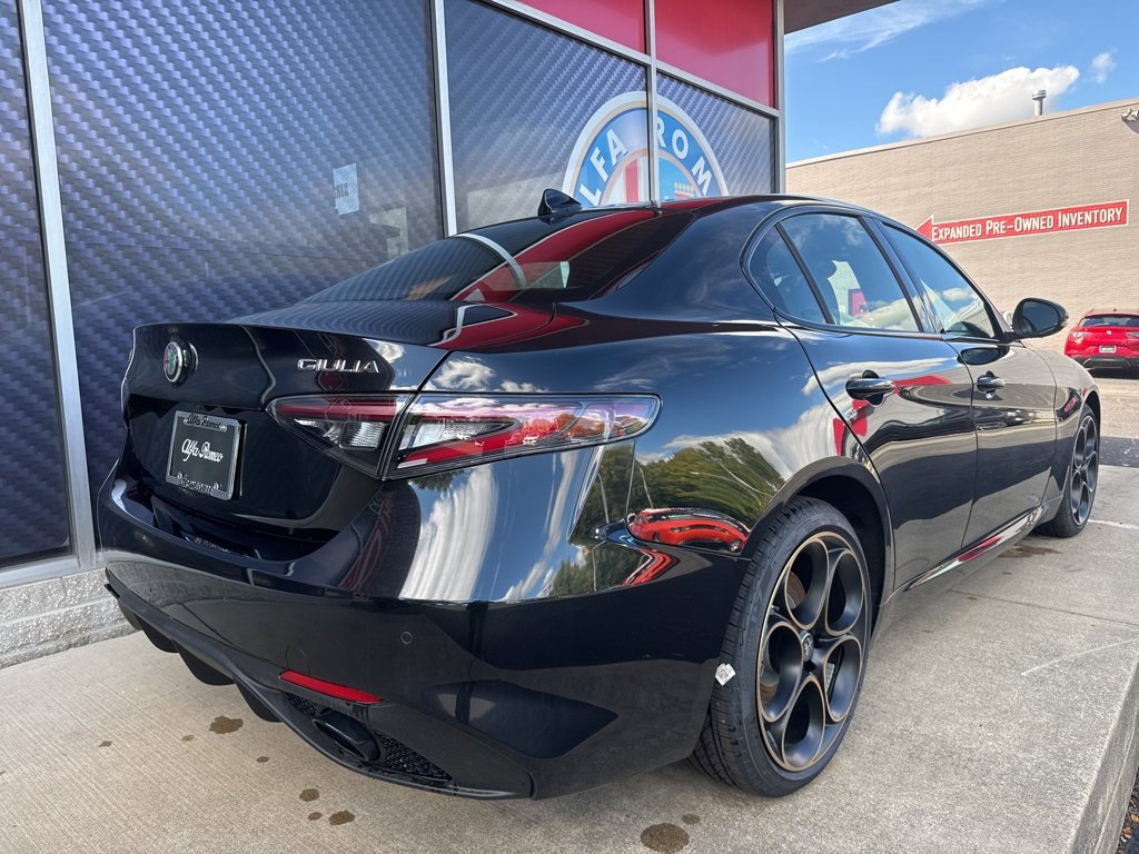 New 2025 Alfa Romeo Giulia AWD w/ Driving Assist Package image 3