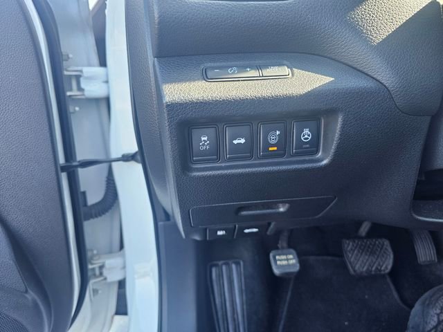 Used 2014 Nissan Altima 2.5 SL w/ Technology Package FWD image 23