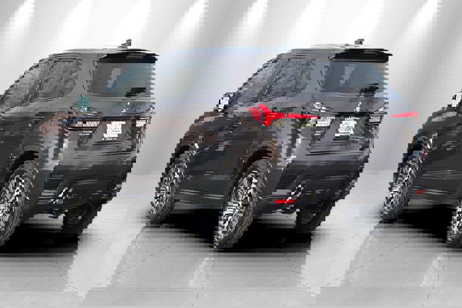 Used 2024 Mitsubishi Outlander Sport SE image 6