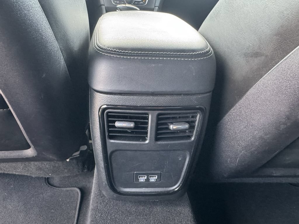 Used 2023 Dodge Charger SXT w/ Plus Group RWD image 9