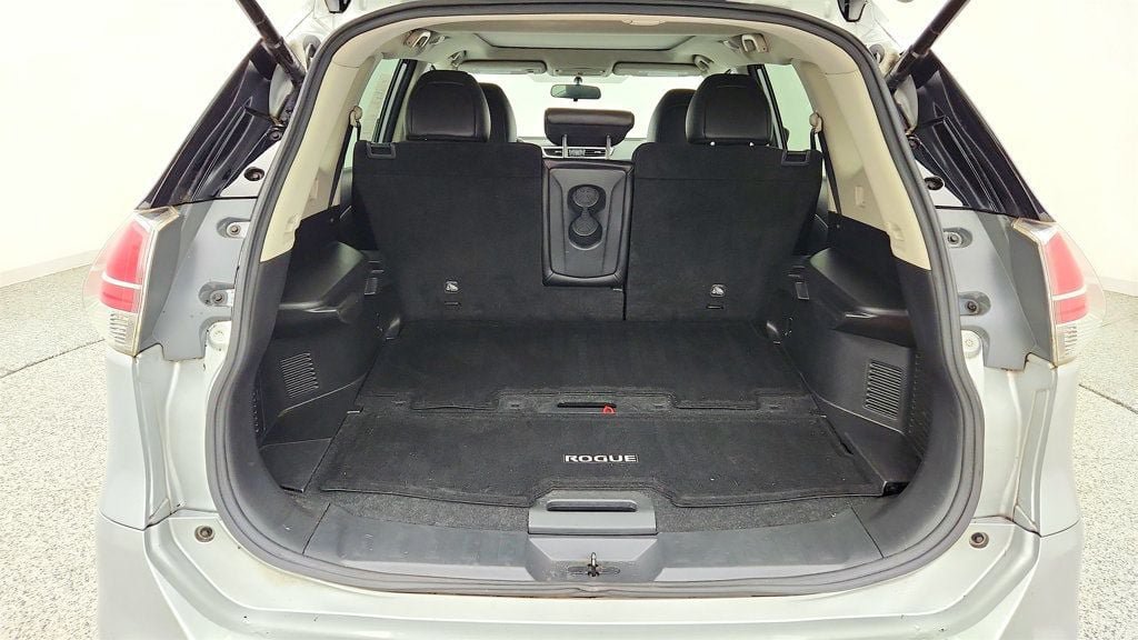 Used 2016 Nissan Rogue SL w/ SL Premium Package AWD/4WD image 22