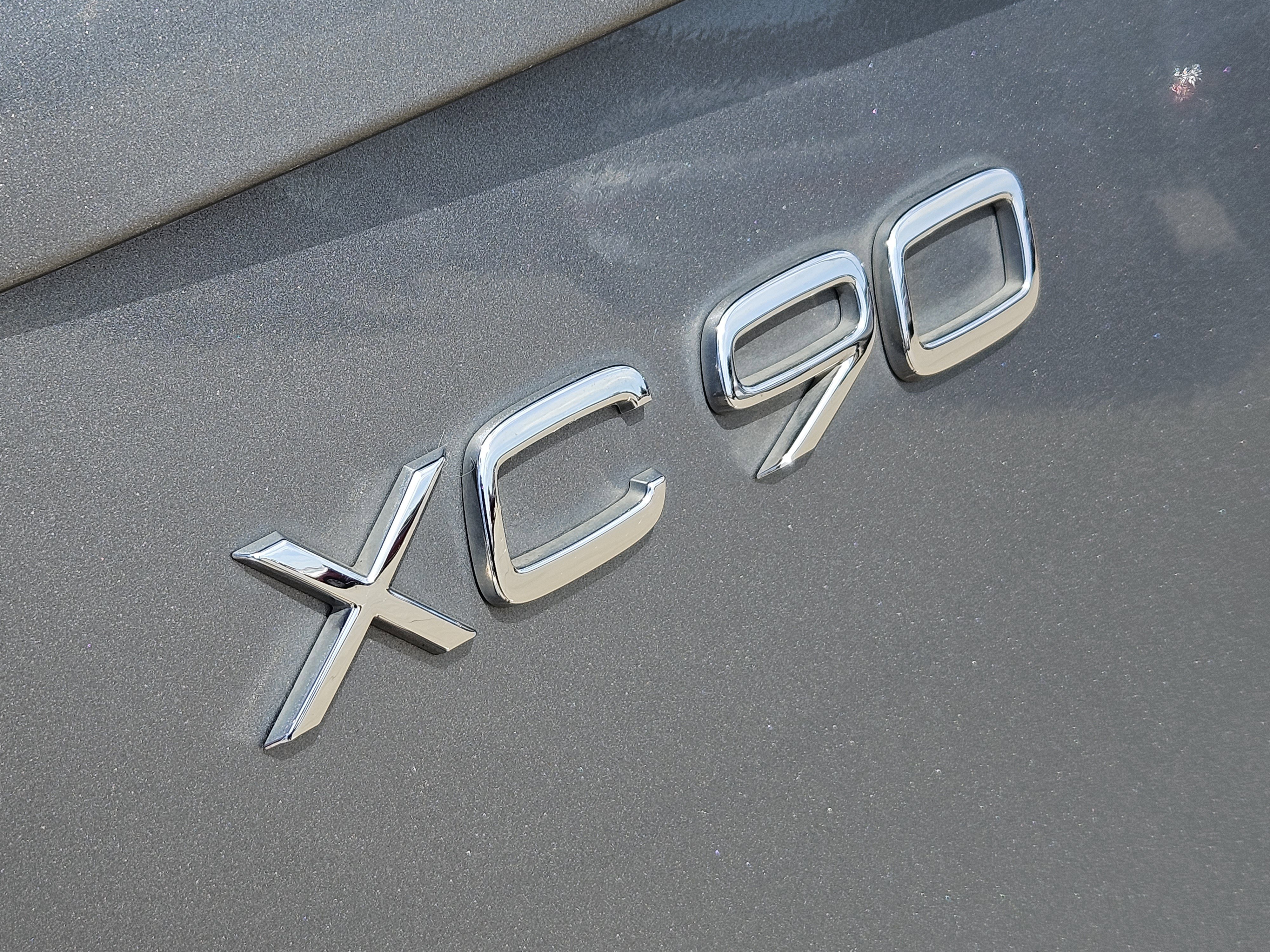 Used 2018 Volvo XC90 T6 Momentum w/ Convenience Package image 18