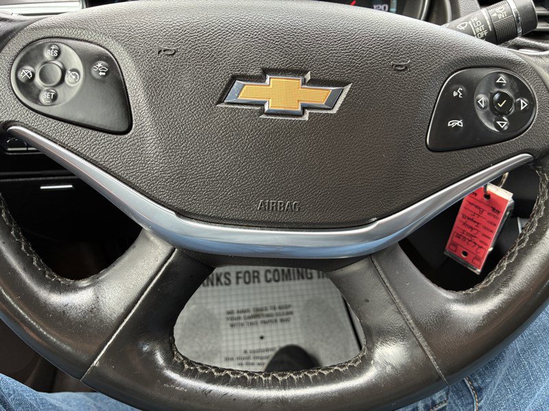 Used 2015 Chevrolet Impala LT w/ Convenience Package image 9