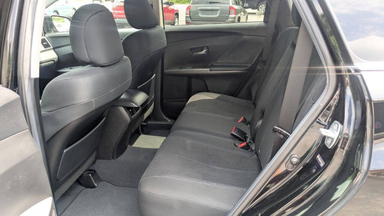 Used 2015 Toyota Venza LE AWD/4WD image 31
