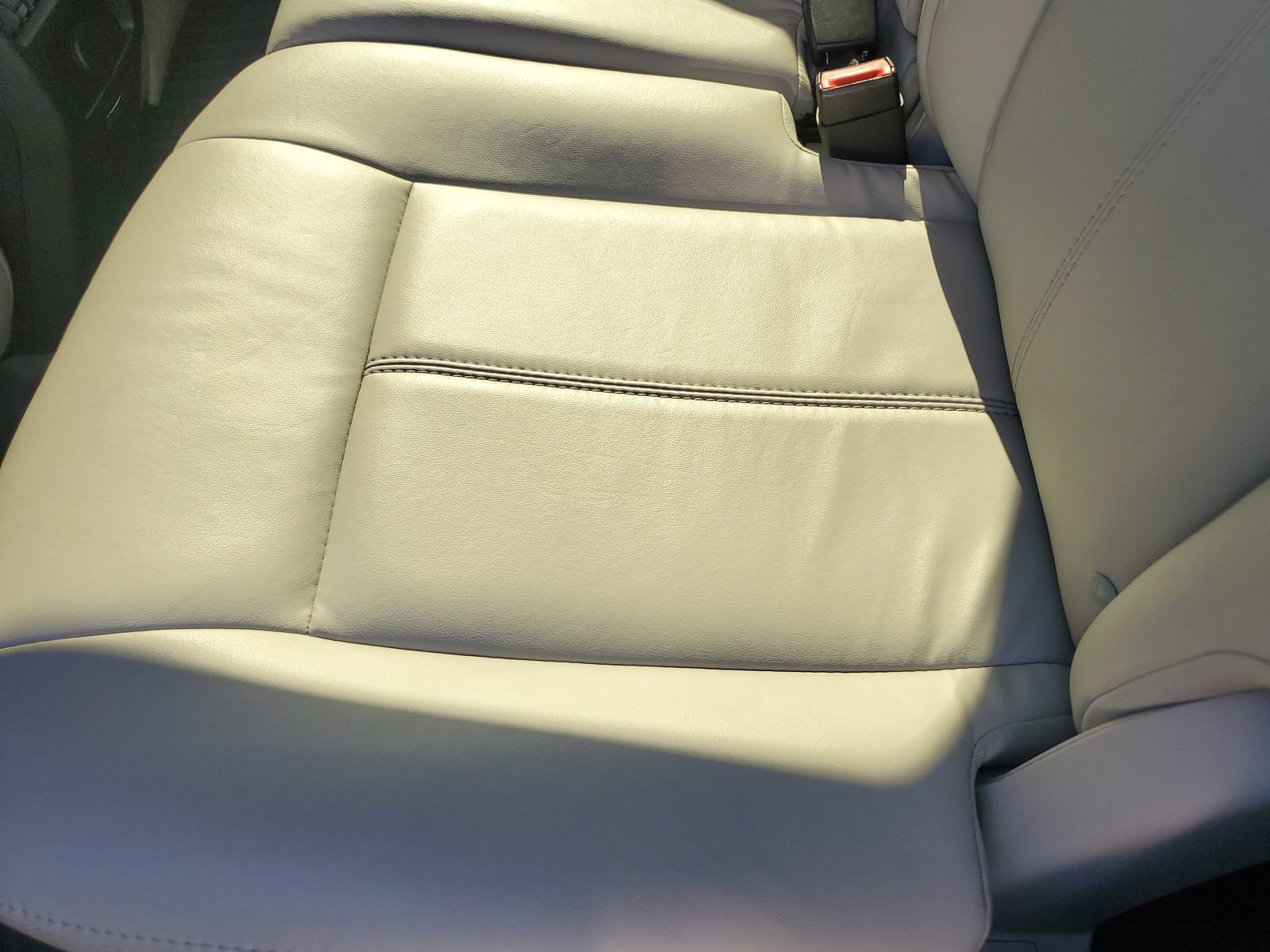 Used 2015 Cadillac SRX FWD image 15