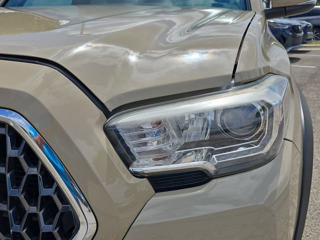 Used 2018 Toyota Tacoma TRD Off-Road image 30