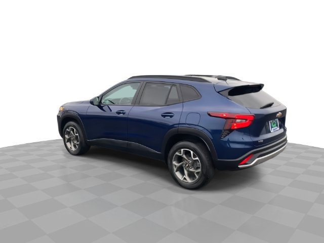 Used 2024 Chevrolet Trax LT w/ Driver Confidence Package FWD image 6