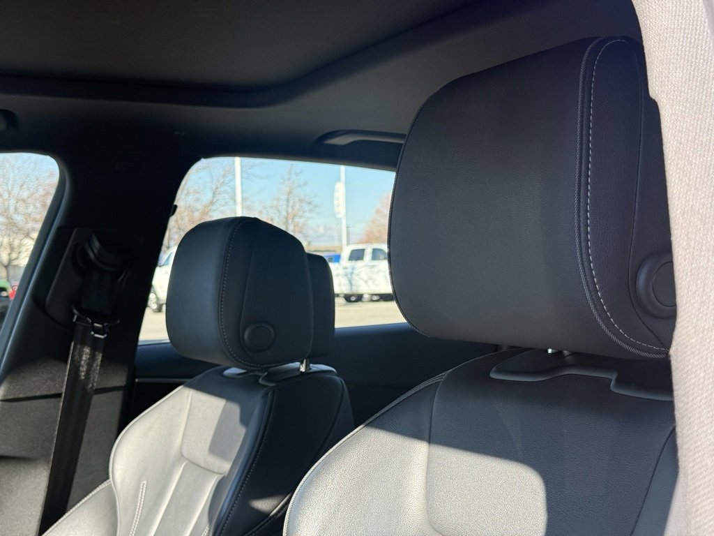 Used 2023 Audi A4 2.0T Premium Plus image 11