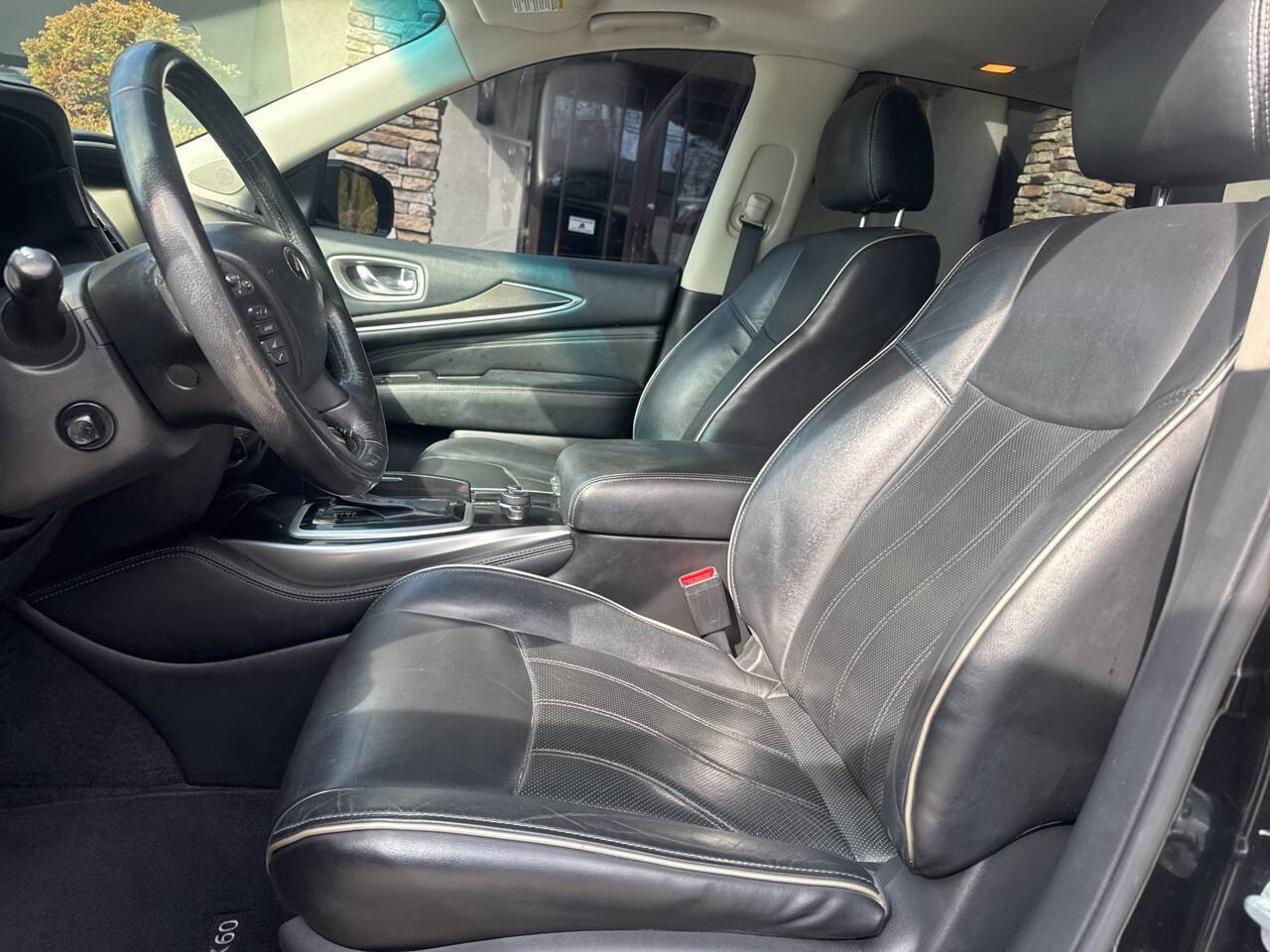 Used 2016 INFINITI QX60 AWD w/ Premium Plus Package image 8