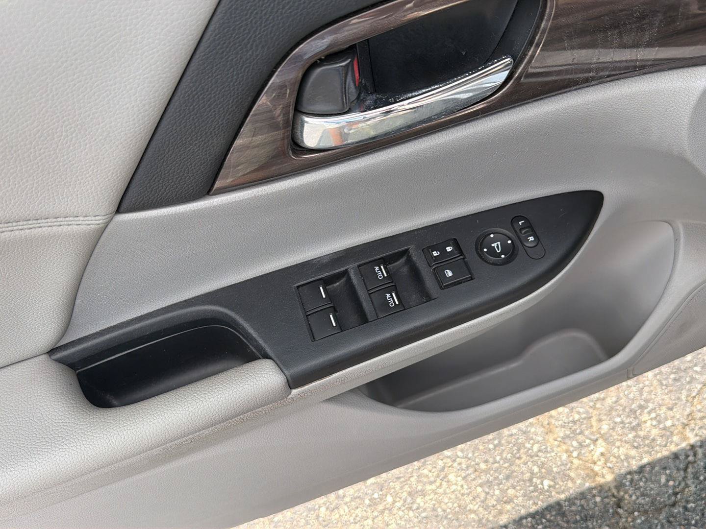 Used 2016 Honda Accord EX image 30