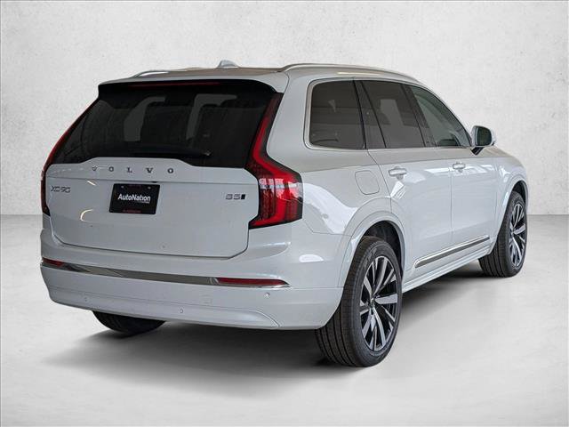 New 2026 Volvo XC90 B5 Core AWD/4WD image 2