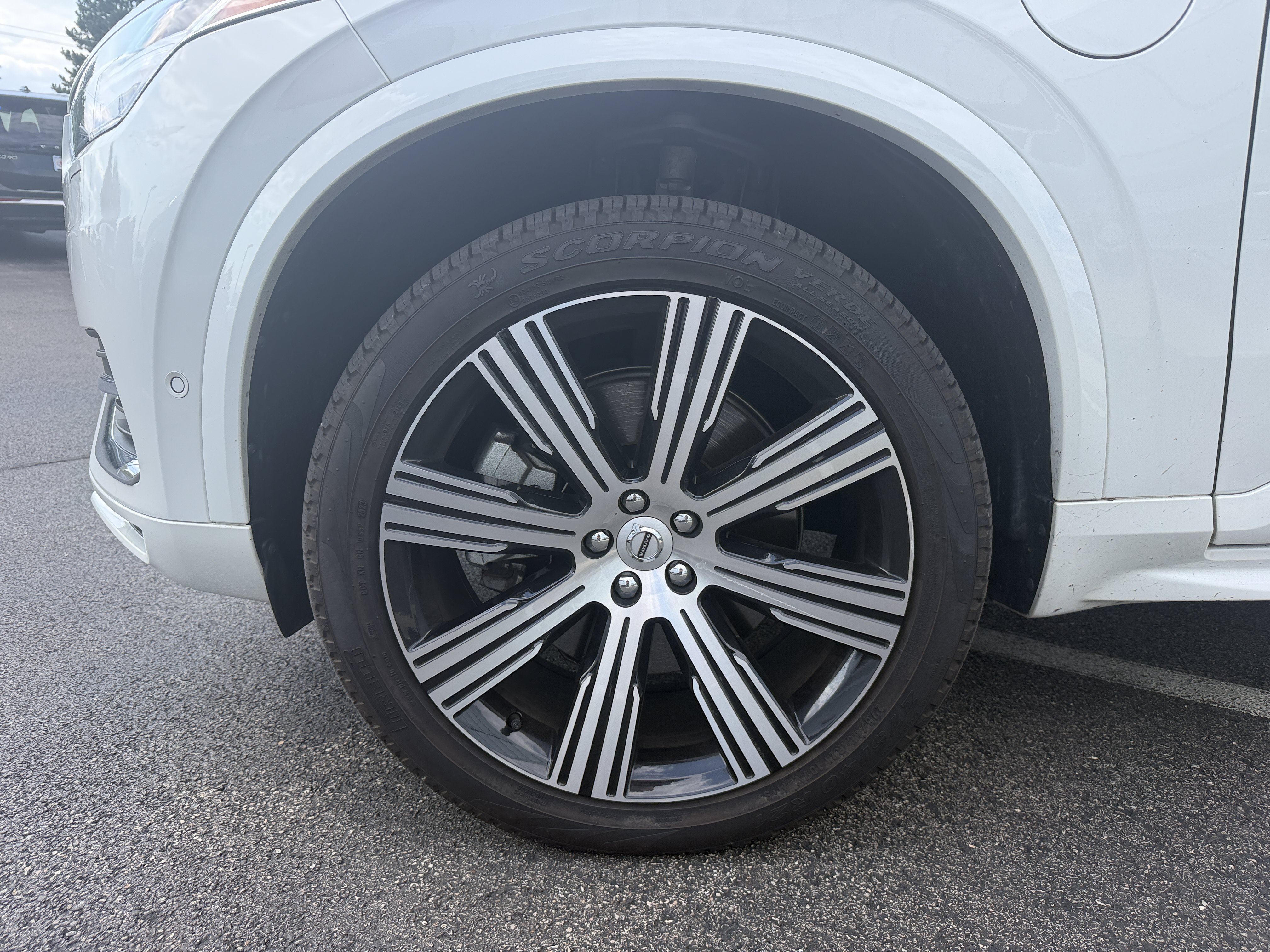 Used 2024 Volvo XC90 T8 Ultimate w/ Protection Package Premier AWD/4WD image 14