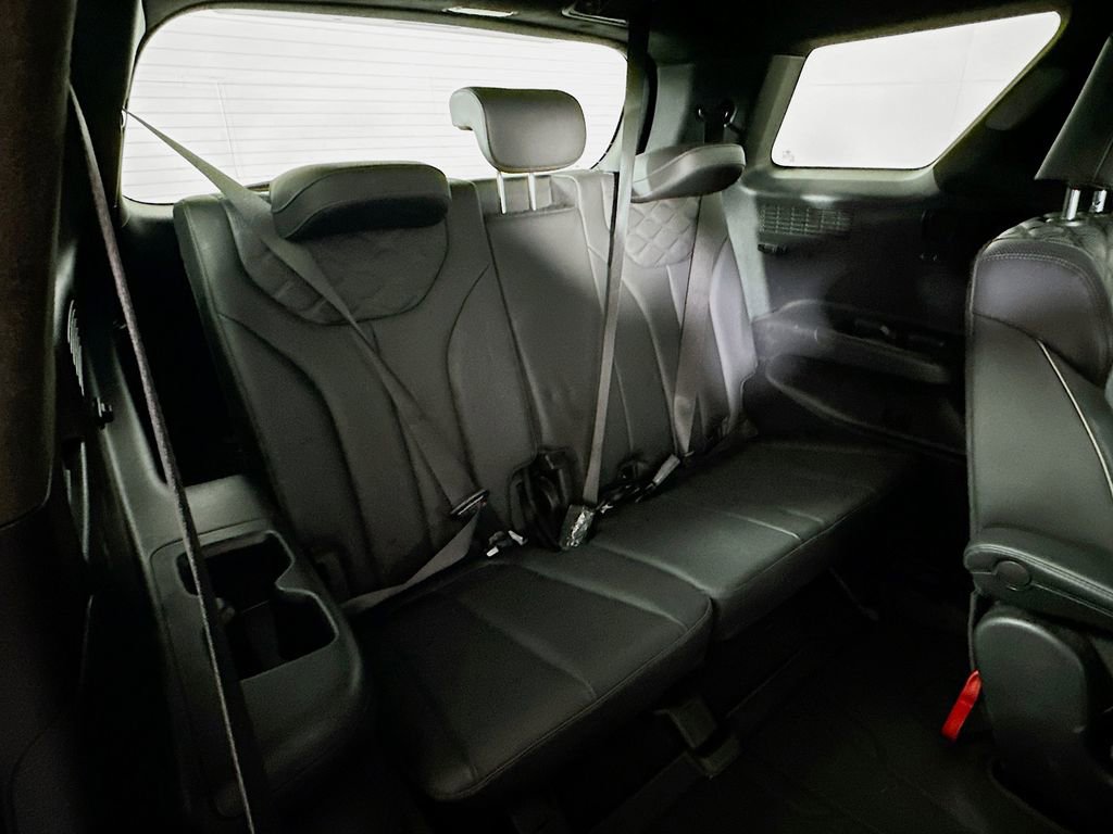 Used 2022 Hyundai Palisade Calligraphy image 14