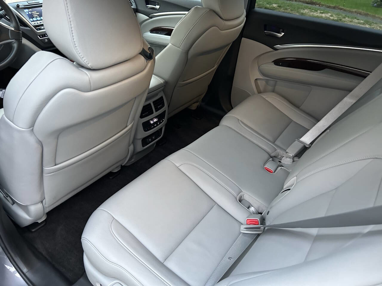 Used 2018 Acura MDX SH-AWD w/ Technology Package image 18