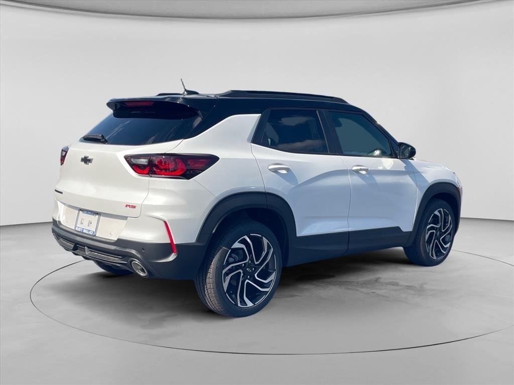 New 2026 Chevrolet TrailBlazer RS w/ Driver Confidence Package FWD image 7