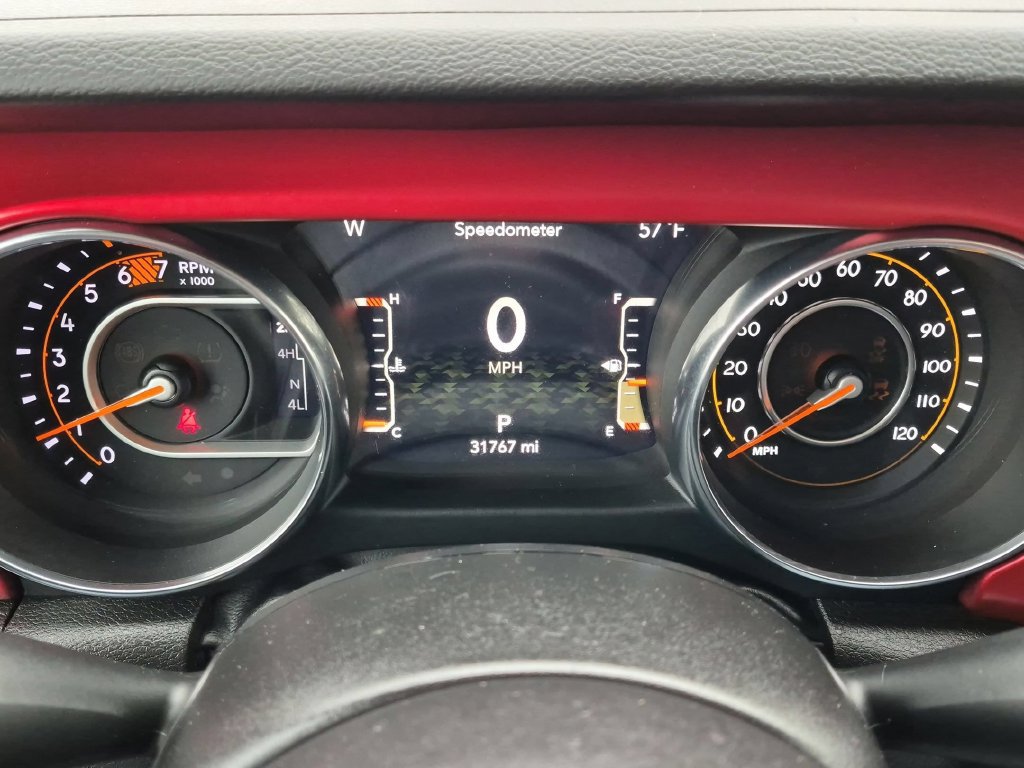 Used 2023 Jeep Wrangler Unlimited Rubicon w/ Dual Top Group AWD/4WD image 13