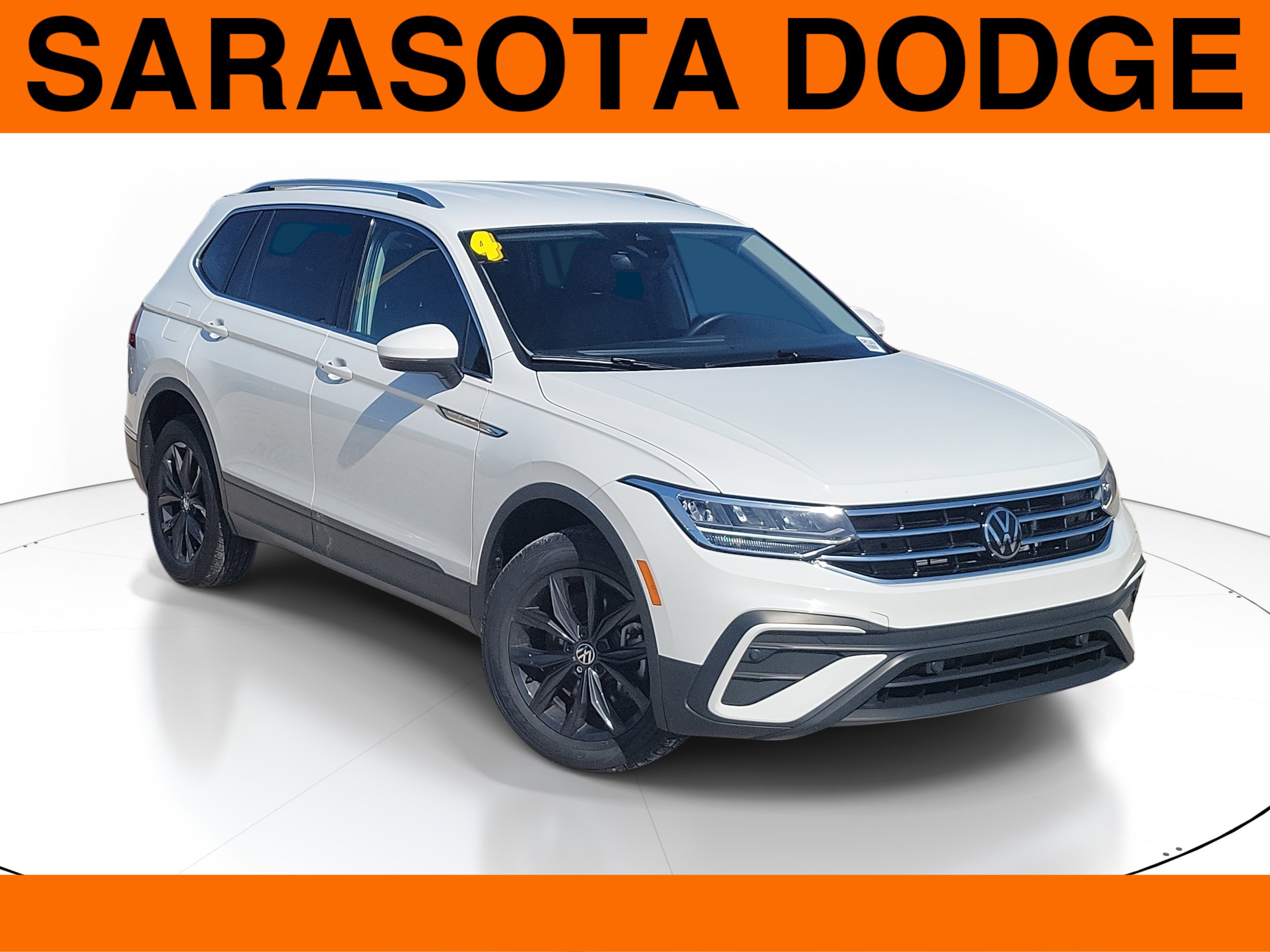 Used 2024 Volkswagen Tiguan SE