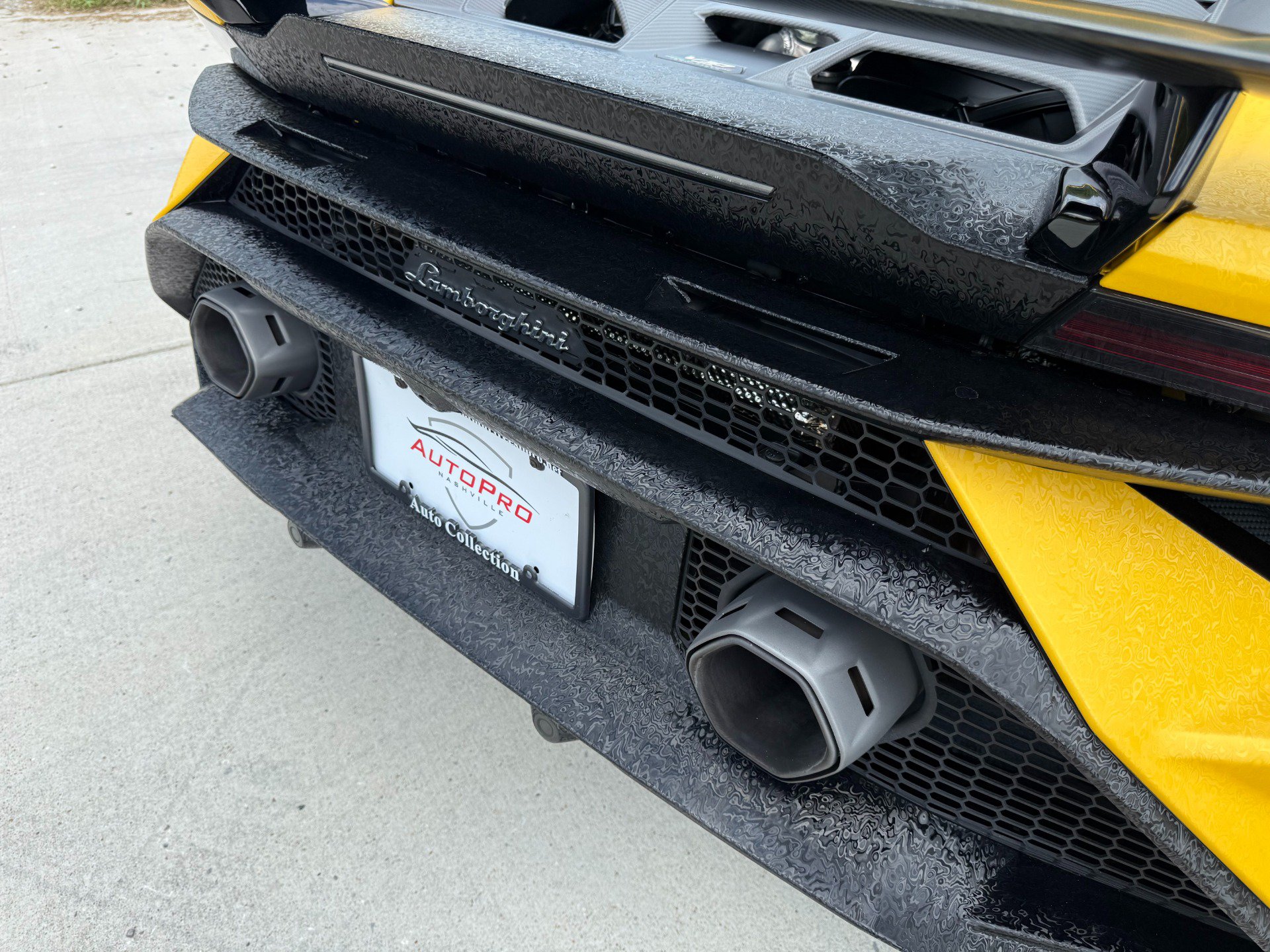 Used 2024 Lamborghini Huracan Tecnica RWD image 42