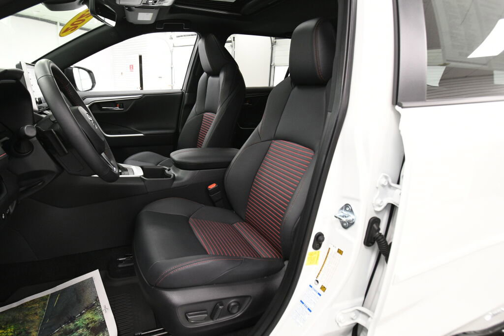 Used 2022 Toyota RAV4 XSE image 14