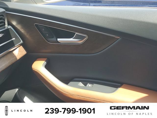 Used 2025 Audi Q8 Premium Plus w/ Premium Plus Package AWD/4WD image 28