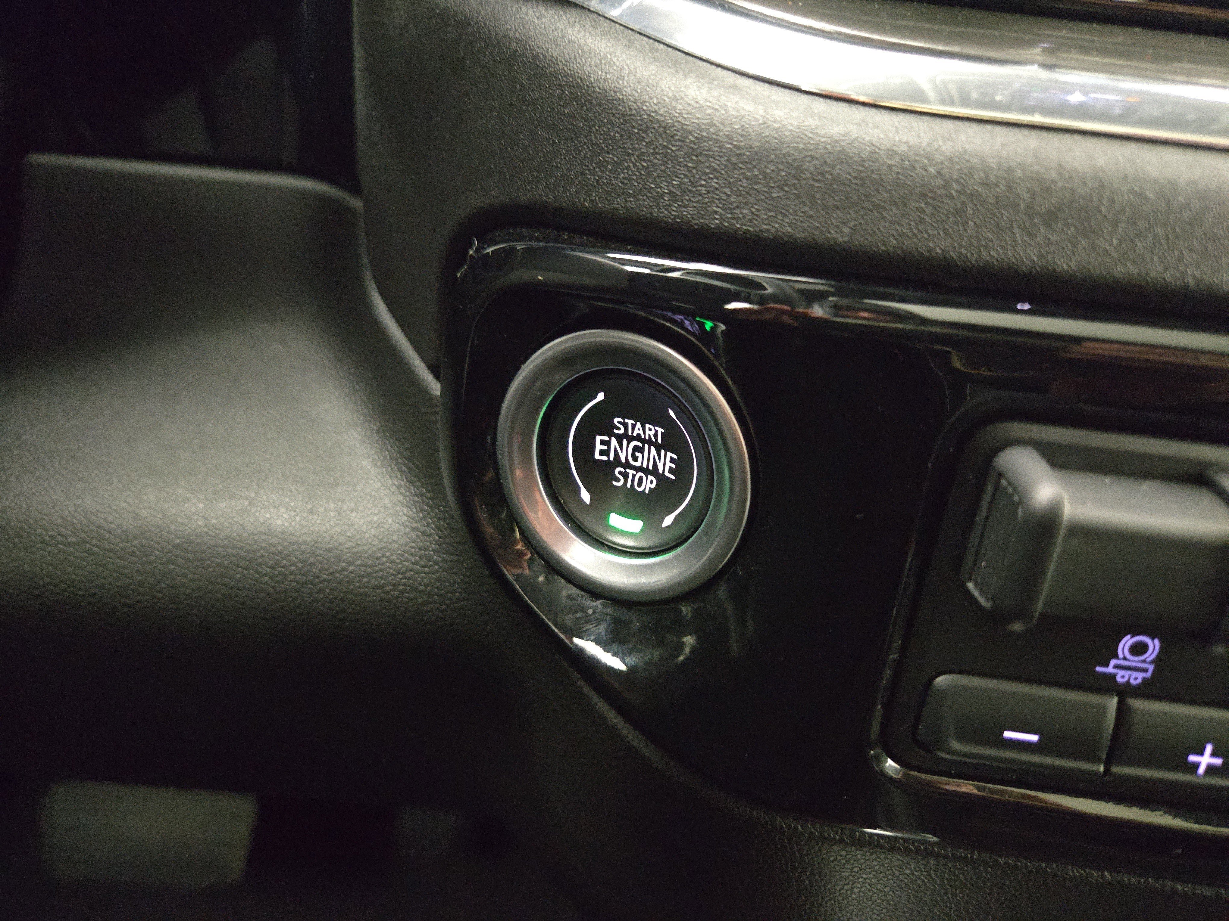 Used 2025 Chevrolet Silverado 3500 High Country w/ Technology Package image 24