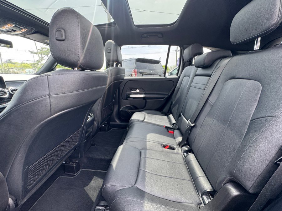 Used 2020 Mercedes-Benz GLB 250 4MATIC image 26
