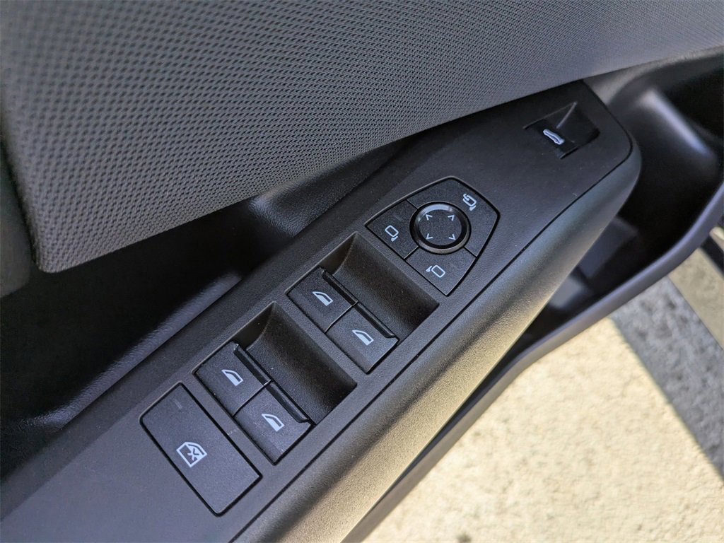 Certified 2025 BMW X3 xDrive30i w/ M Sport Package image 12