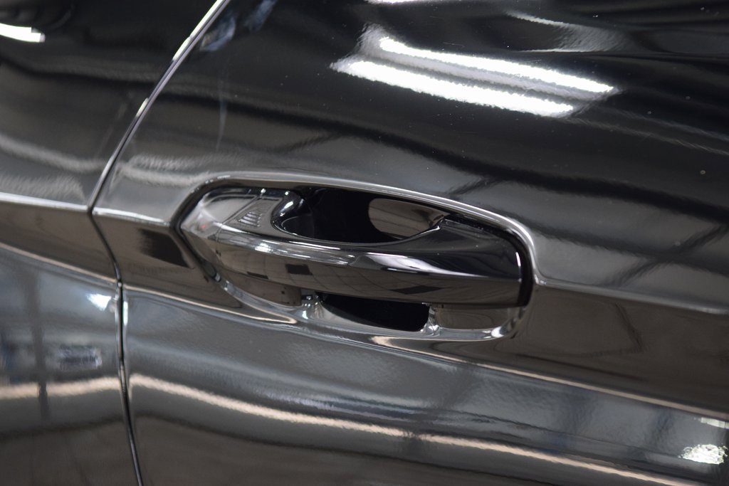 Used 2022 Ford Mustang Shelby GT500 w/ Technology Package image 24