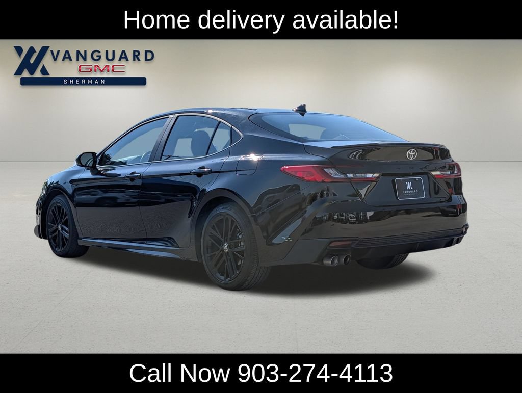 Used 2026 Toyota Camry SE FWD image 4