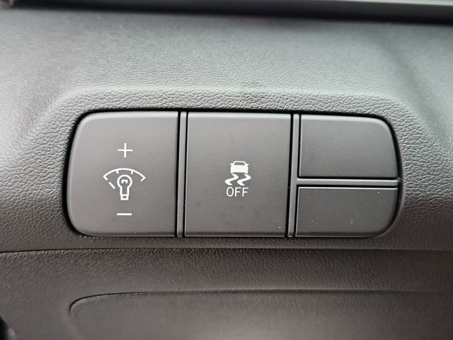 New 2026 Hyundai Elantra Sport FWD image 18