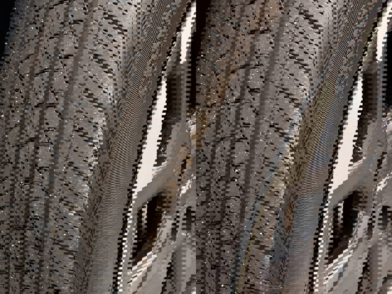 Certified 2025 Kia Sorento S w/ Panoramic Sunroof Package image 13